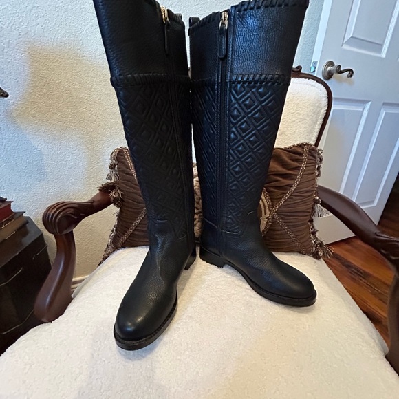 Tory Burch black quilted leather Miller riding boots, size 5.  Worn twice. - Picture 2 of 16